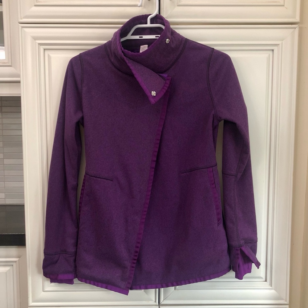 EUC Ivivva by Lululemon girl’s Big Business warm jacket